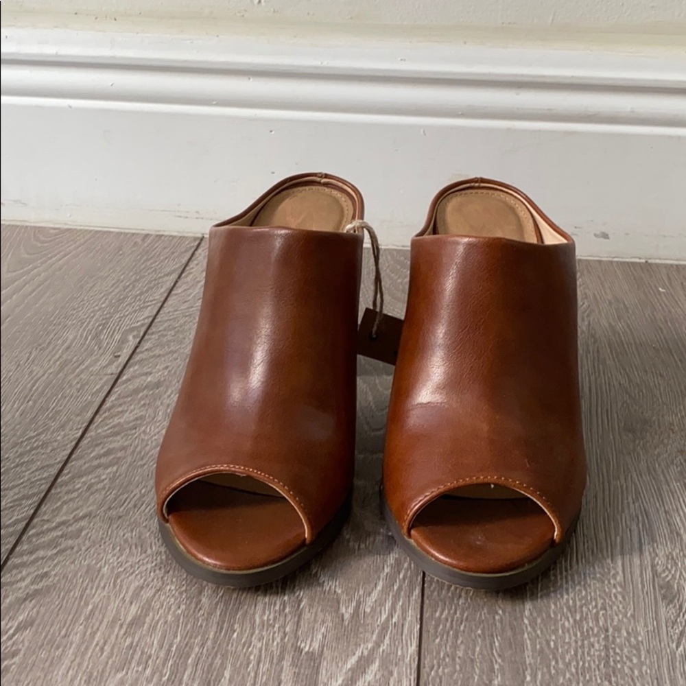 NWT Seven for All Mankind Mules, Size 8